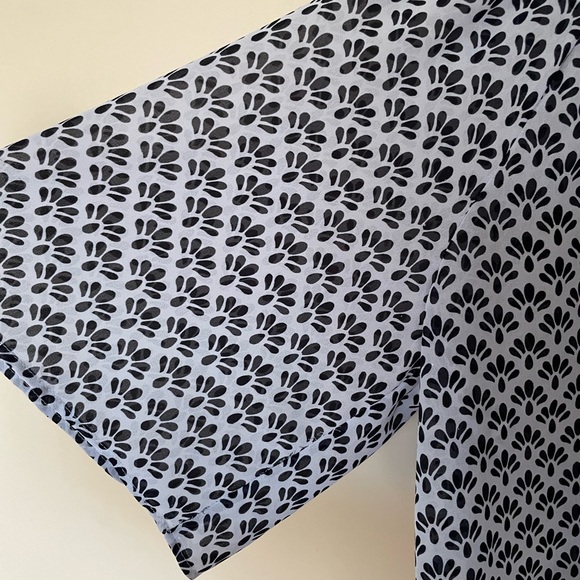 Ann Taylor Blouse - Picture 3 of 3